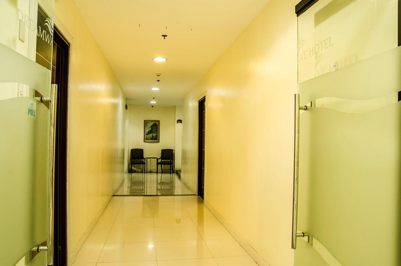 Dreamwave Hotel Santiago City of Santiago Exterior photo