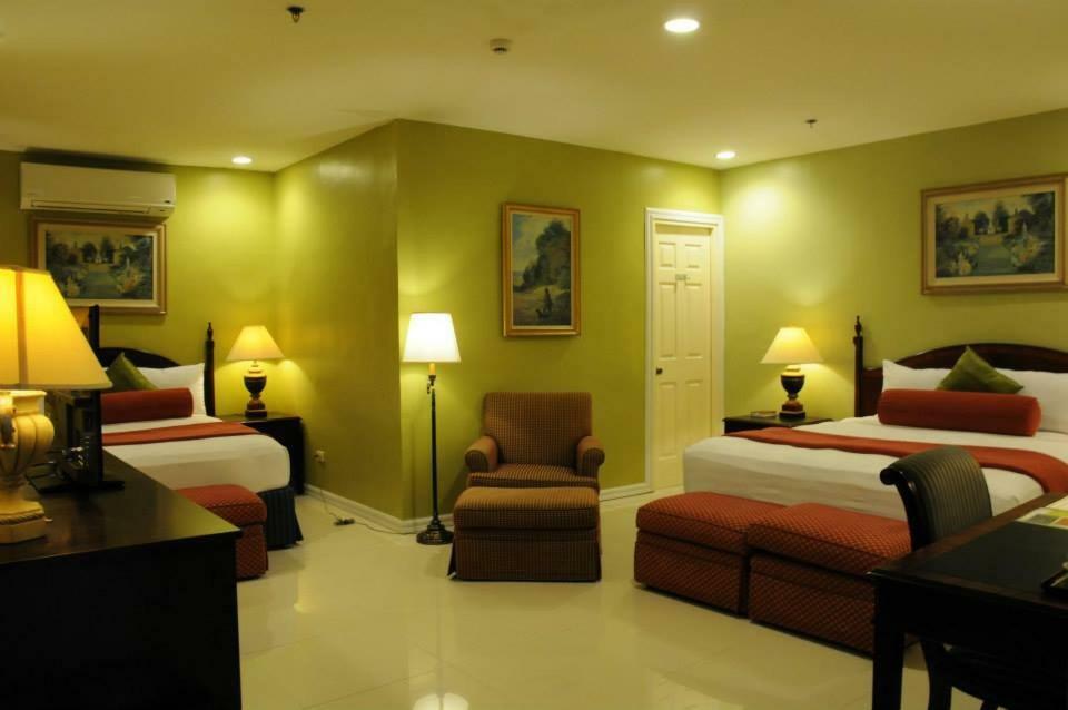 Dreamwave Hotel Santiago City of Santiago Exterior photo